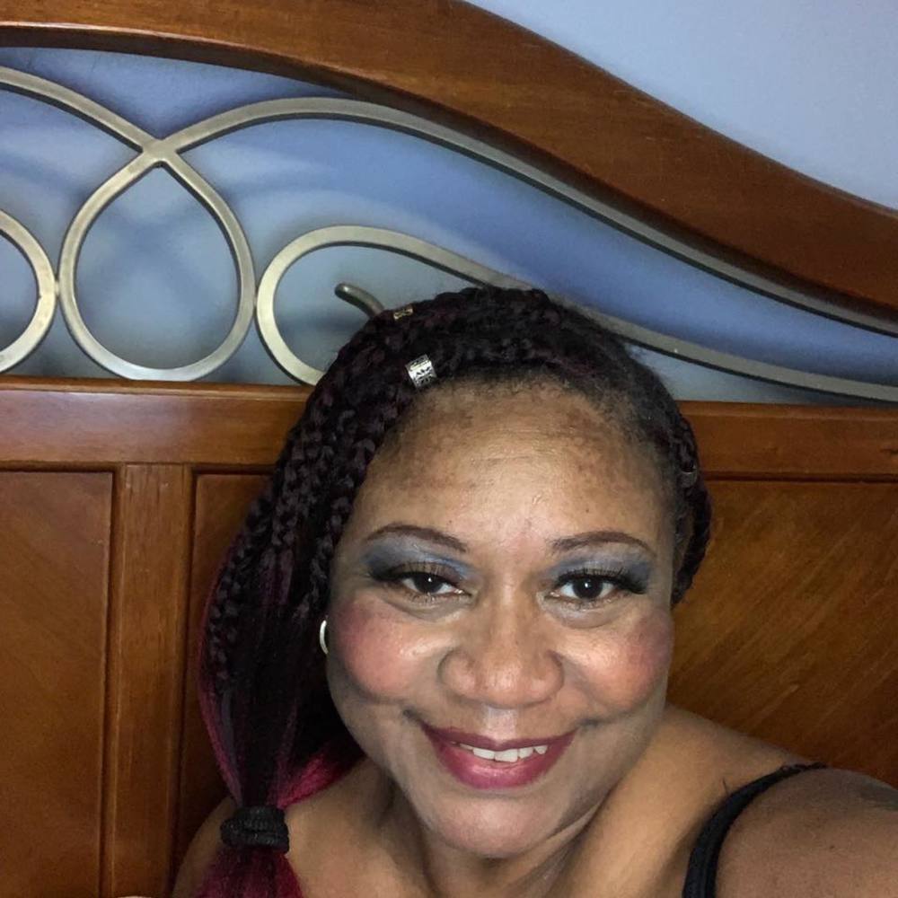 Meet your Posher, Linda